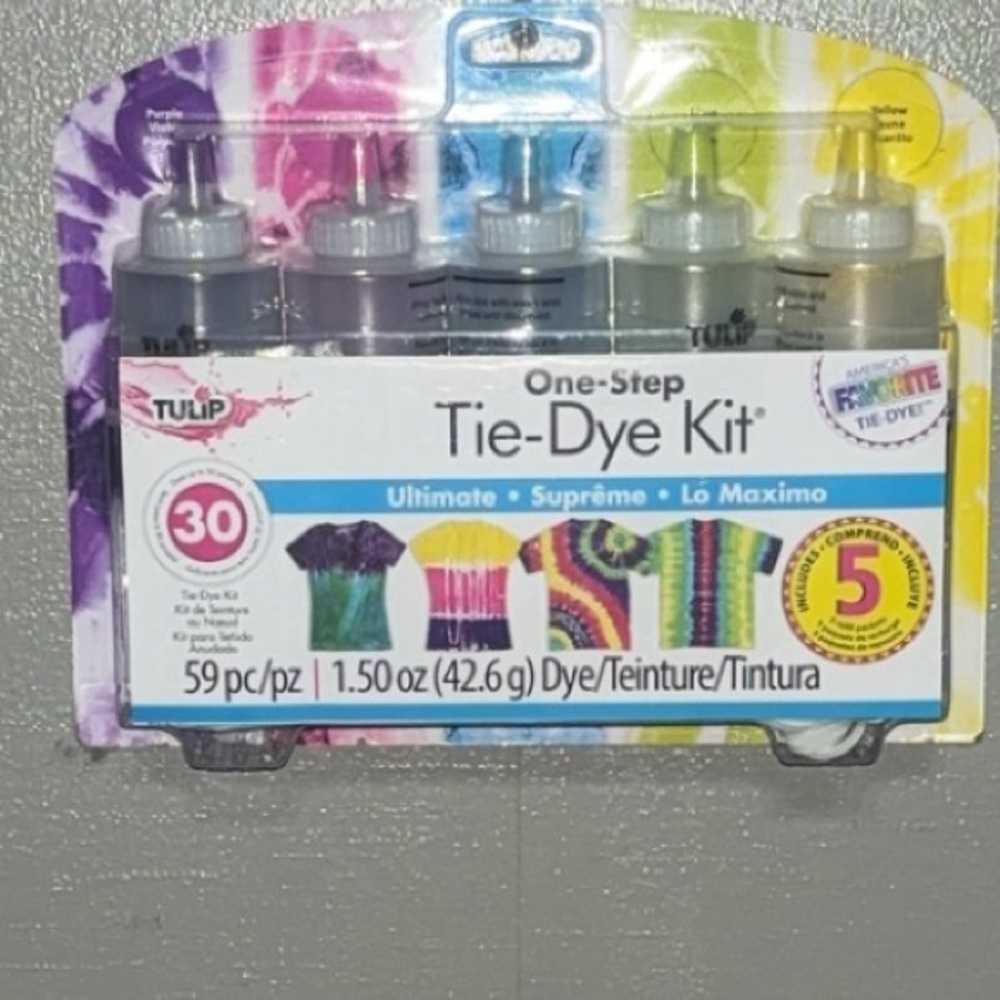 Tie-dye kit
